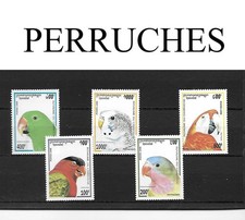 Série de timbres sur les  OISEAUX   PERRUCHES