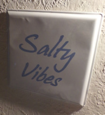 SALTY VIBES - PLAQUE EN METAL - 30 x 30 CM - DECO - AMBIANCE BEACH & SURF