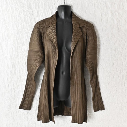Issey miyake pleats - miyake,