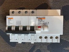 DISJONCTEUR DIFFERENTIEL TETRA 50A 300mA COURBE C SELECTIF MERLIN GERIN 50AMPERE