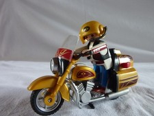 PLAYMOBIL 5523  MOTO ROUTIERE DOREE VEHICULE PERSONNAGE