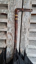 ANCIENNE OMBRELLE NOIRE pommeau bois