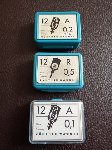 Lot boites plume pelikan - boites,
