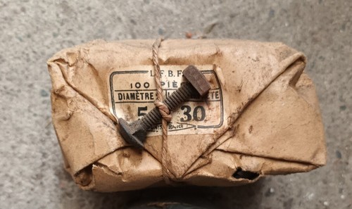 Lot 100 boulons 5x30 - , écrou