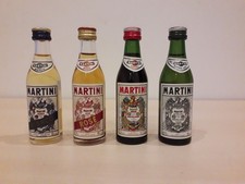 LOT DE 4 MIGNONNETTES MARTINI