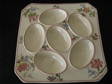 Plat pour 6 oeufs en faïence