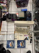 COMMODORE 128D PERSONAL COMPUTER fonctionnel ATTENTION avec clavier Hors Service