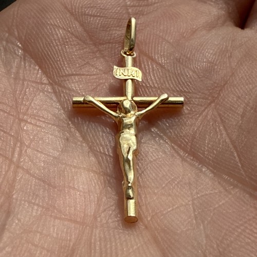 Pendentif croix 18 - croix,