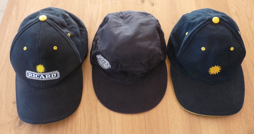 Lot casquettes neuves - de, 3