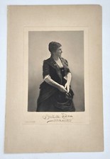 Héliogravure, grand portrait : Mme ADAM - JULIETTE LAMBER, écrivaine. XXe siècle