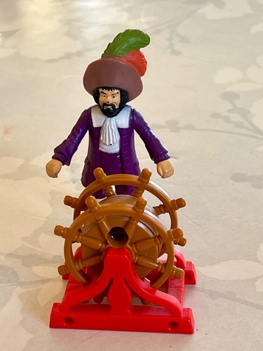 Figurine macdo 2011 capitaine - macdo,