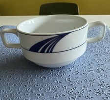 Tasse 2 Anses Royal Porcelain