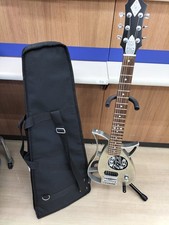 Mini guitare électrique