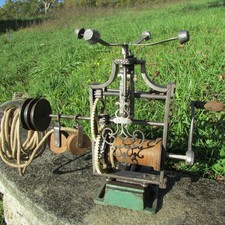 Ancien tournebroche mural