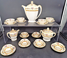 JOLI SERVICE A CAFÉ EN