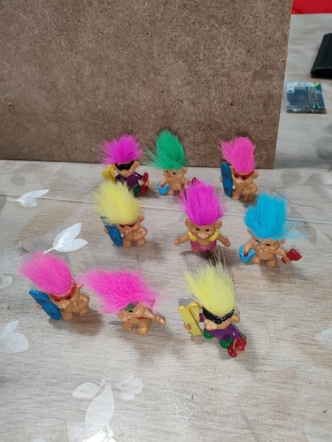 Vintage lot 9 figurines - 9,