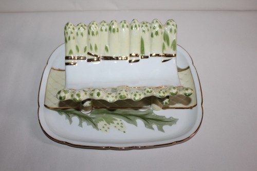 Plat asperges son - à, et