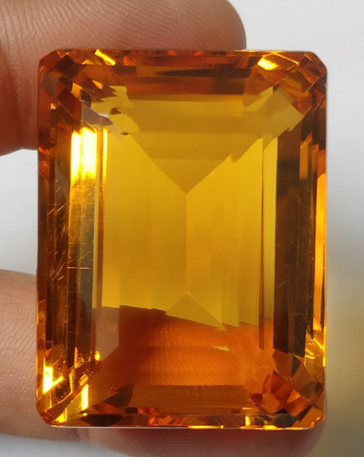 Grande citrine jaune