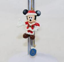 Décoration à suspendre Mickey DISNEYLAND PARIS ornement Mickey Père Noël (DOU
