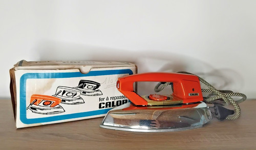 Ancien fer repasser calor - a,