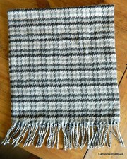 ATTRACTIVE SOFT Black White