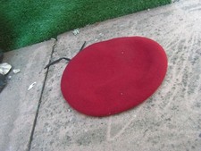 beret rouge        parachutiste  taille  55      (gls)