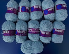 11 pelotes laine neuves