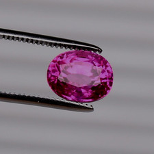 Saphir rose foncé de Ceylan 7,65 ct. Pierre précieuse en vrac VVS1 de forme...