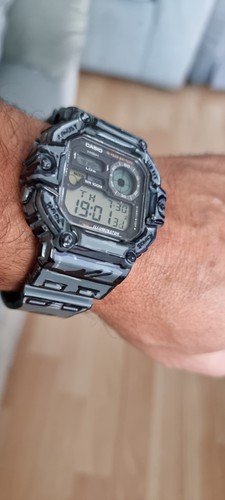 Casio watch original - watch,