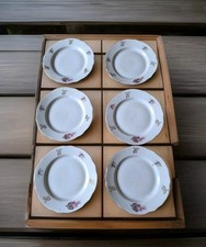 Belle suite de six assiette à  dessert en faïence Russe joli décor floral dorure