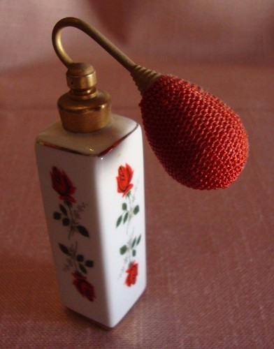 Ancien petit vaporisateur - petit, en