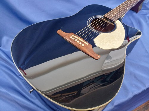 Guitare acoustique électrique