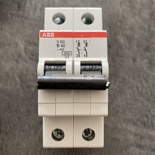 Disjoncteur ABB 2P 40A Courbe