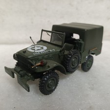 SUN STAR MILITAIRE 1/43 DODGE