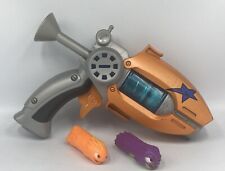 2013 JAKKS SLUGTERRA BLASTER Officiel ELI DEFENDER 2.0 + 2 SLUGS Munitions Ammo