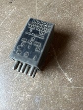 Relais Mercedes Essuie Glace Bosch 0335320018  0008210863