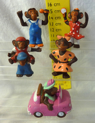 Figurines publicitaires omo - figurines,