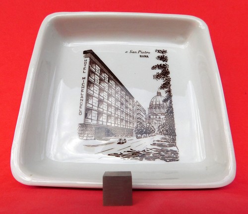 Cendrier publicitaire hotel - :,