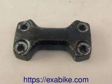 bride de guidon pour Honda Hornet 600  de 1998 a 2002