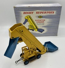 Tapis élévateur à godets