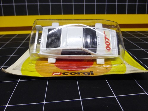 007 lotus esprit - esprit., bond
