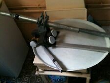 PARABOLE avec tetes et support