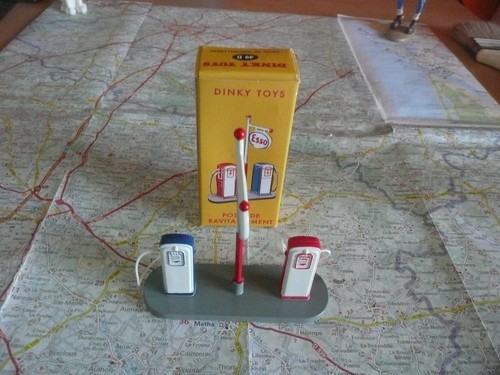 Poste ravitaillement esso - de,