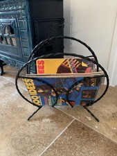 PORTE REVUES EN FER FORGÉ -