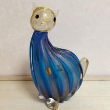 Sculpture en verre chat bleu