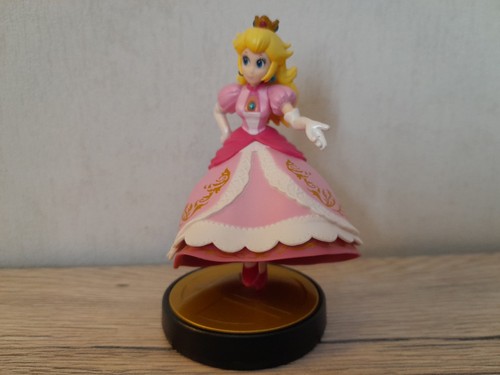 Amiibo peach figurine - peach, nintendo