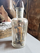 - RARE BOUTEILLE LA PASSION DU CHRIST VERRE Soufflé XIXe RELIQUAIRE COLLECTION