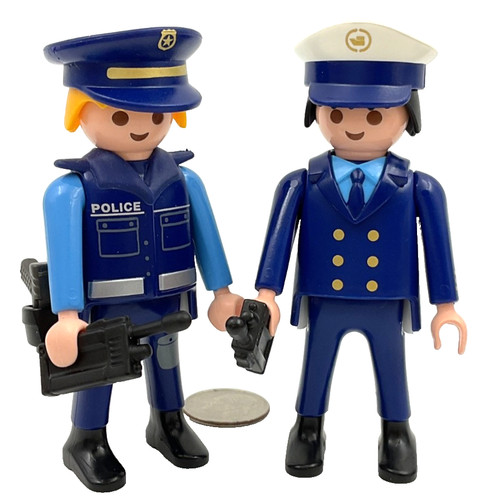 Playmobil policeman in - playmobil,