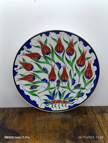 Assiette décorative faïence