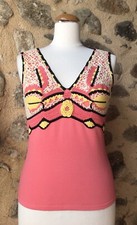 Haut sans manche  Léo  Guy Neuf Taille 40 Corail Incrustation Macramé.